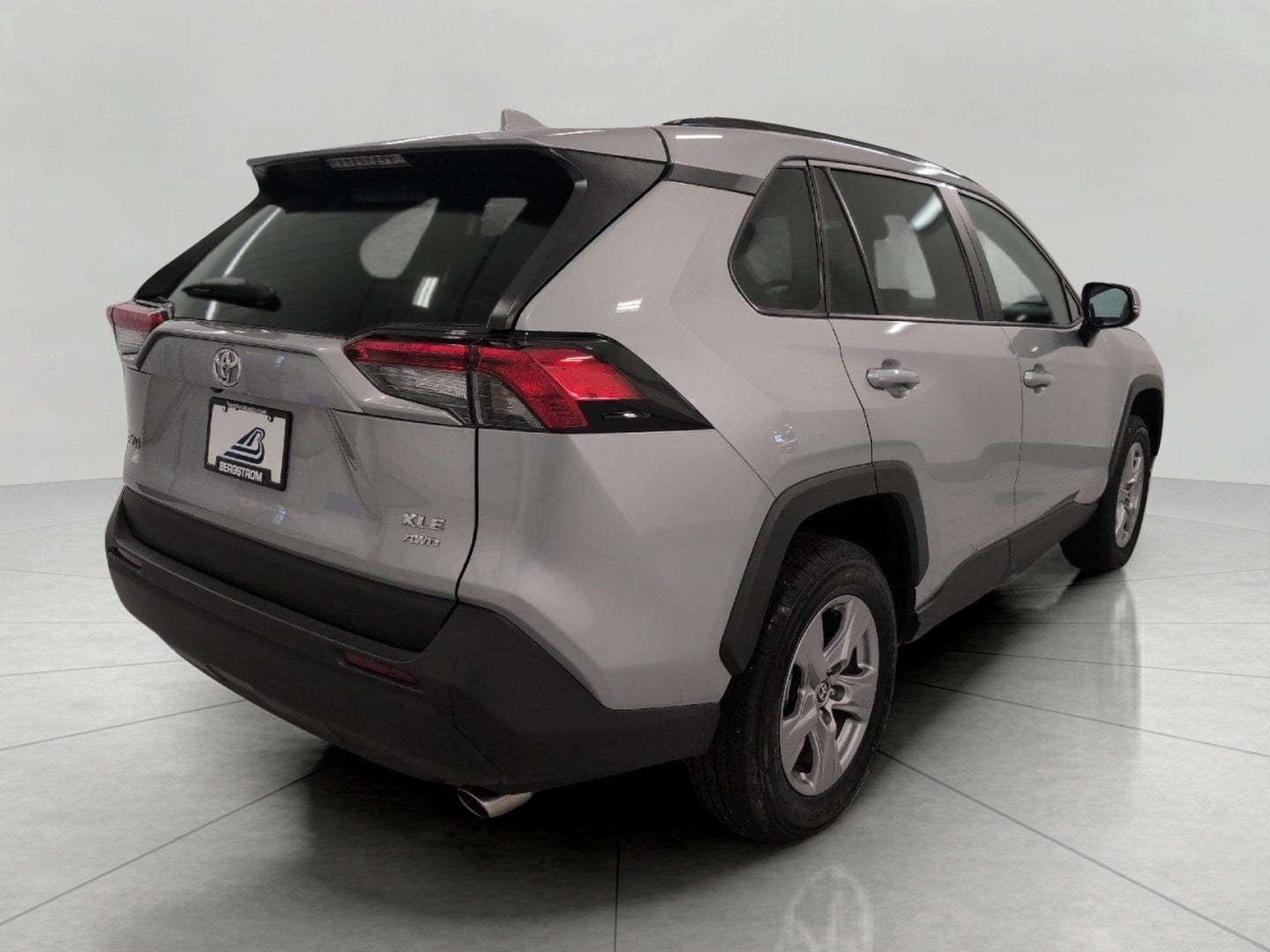 2025 Toyota RAV4 XLE AWD