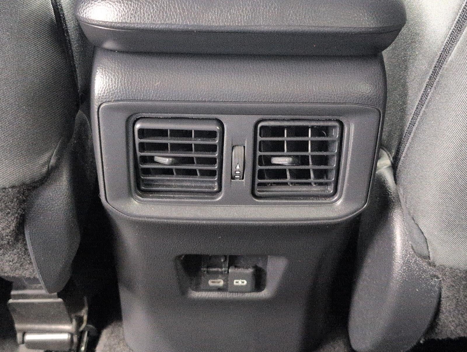 2025 Toyota RAV4 XLE AWD