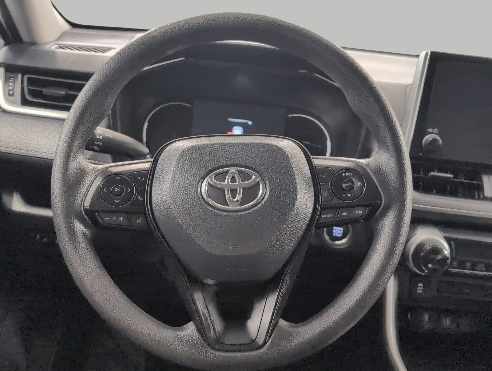 2025 Toyota RAV4 XLE AWD