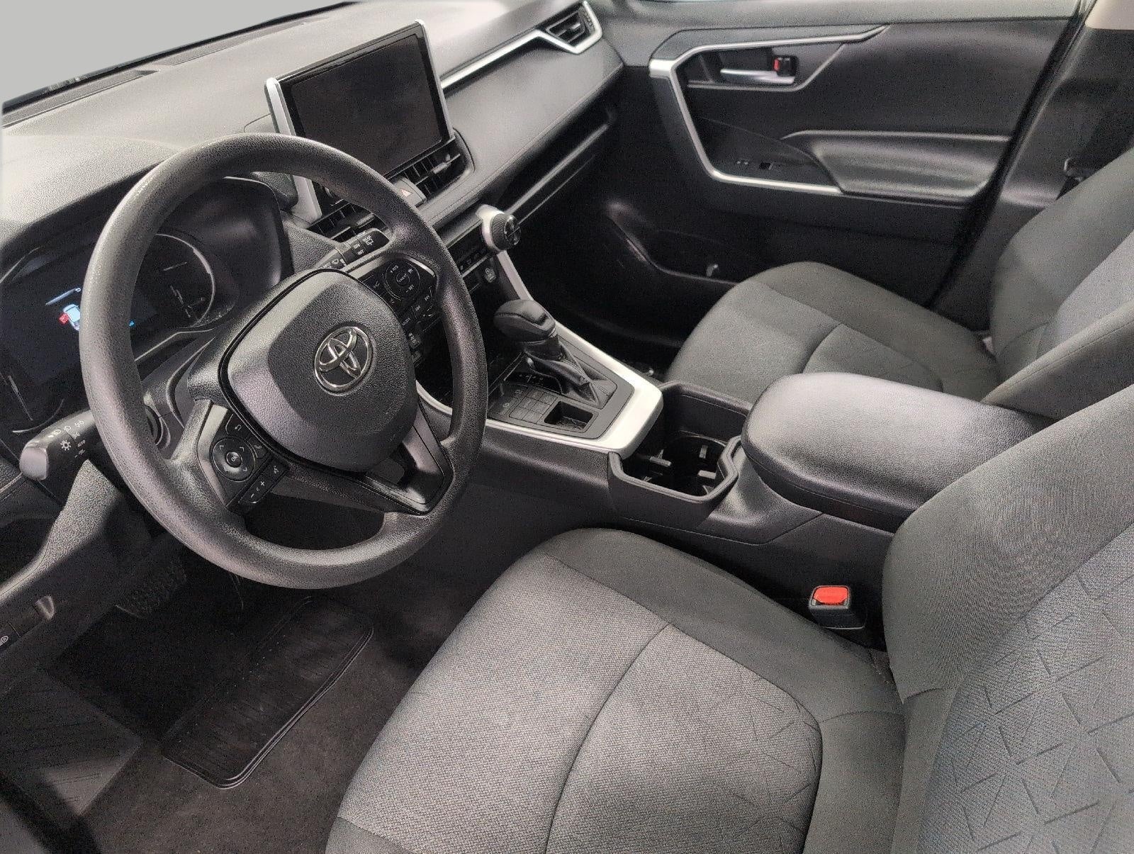 2025 Toyota RAV4 XLE AWD