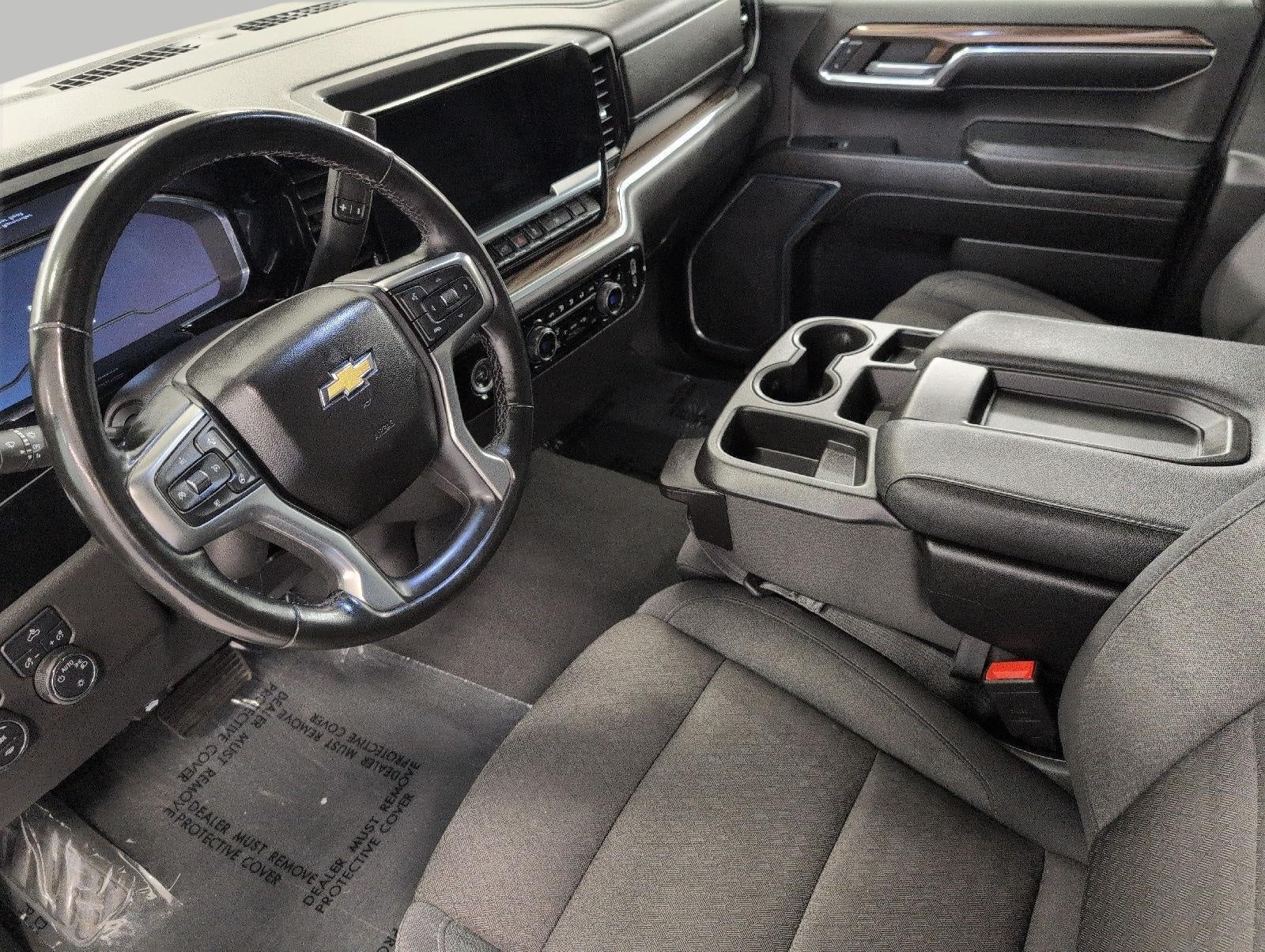 2024 Chevrolet SILVERADO 1500 LT