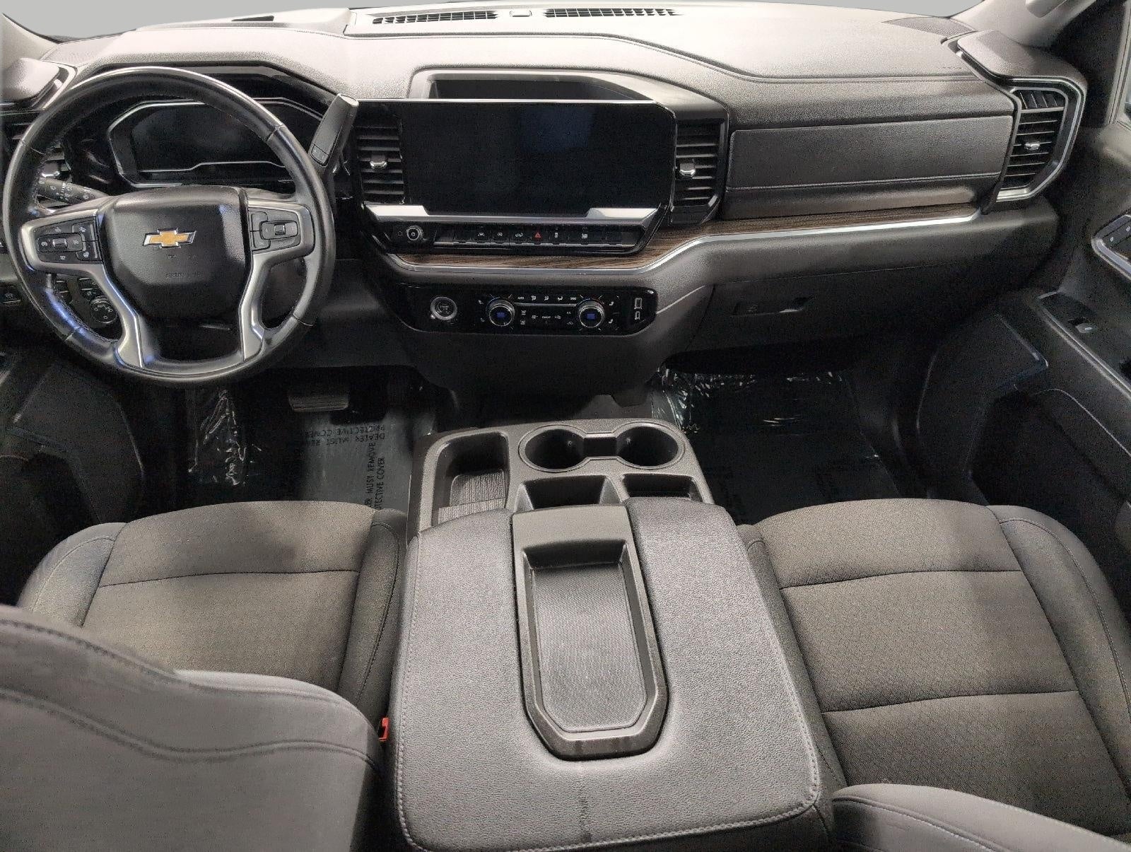 2024 Chevrolet SILVERADO 1500 LT