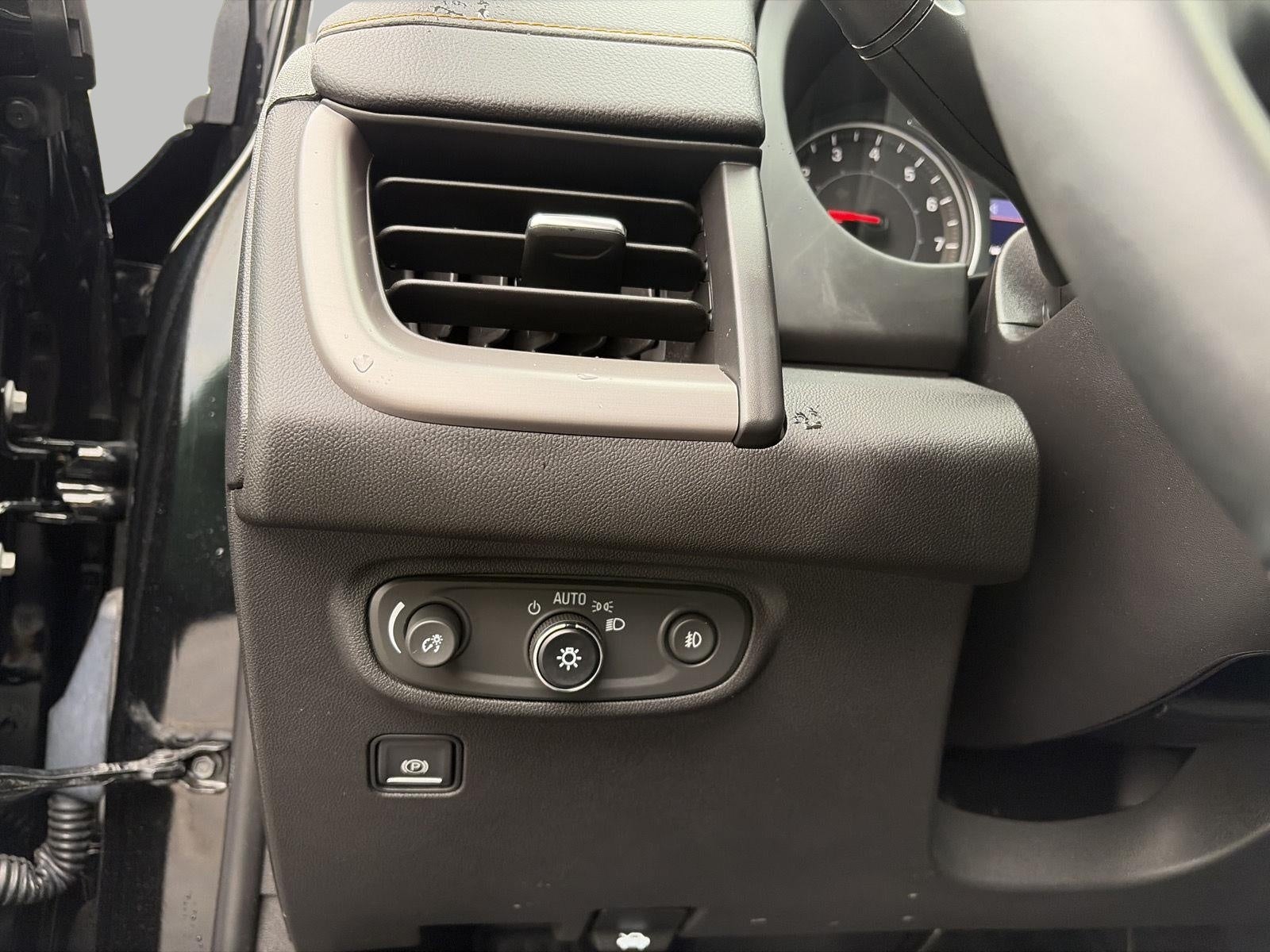2023 GMC Terrain AWD 4dr AT4