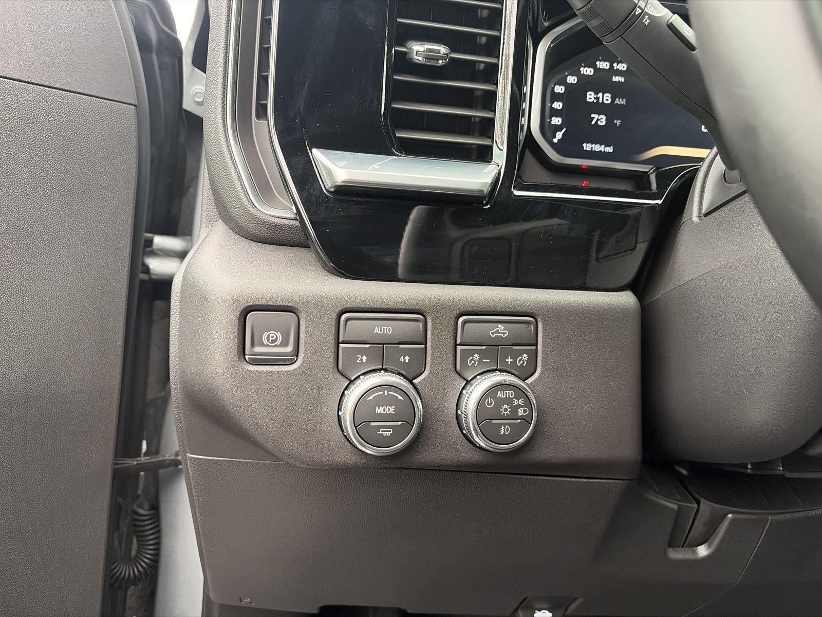 2026 GMC Sierra 1500 4WD Crew Cab 147 Elevation w/3VL