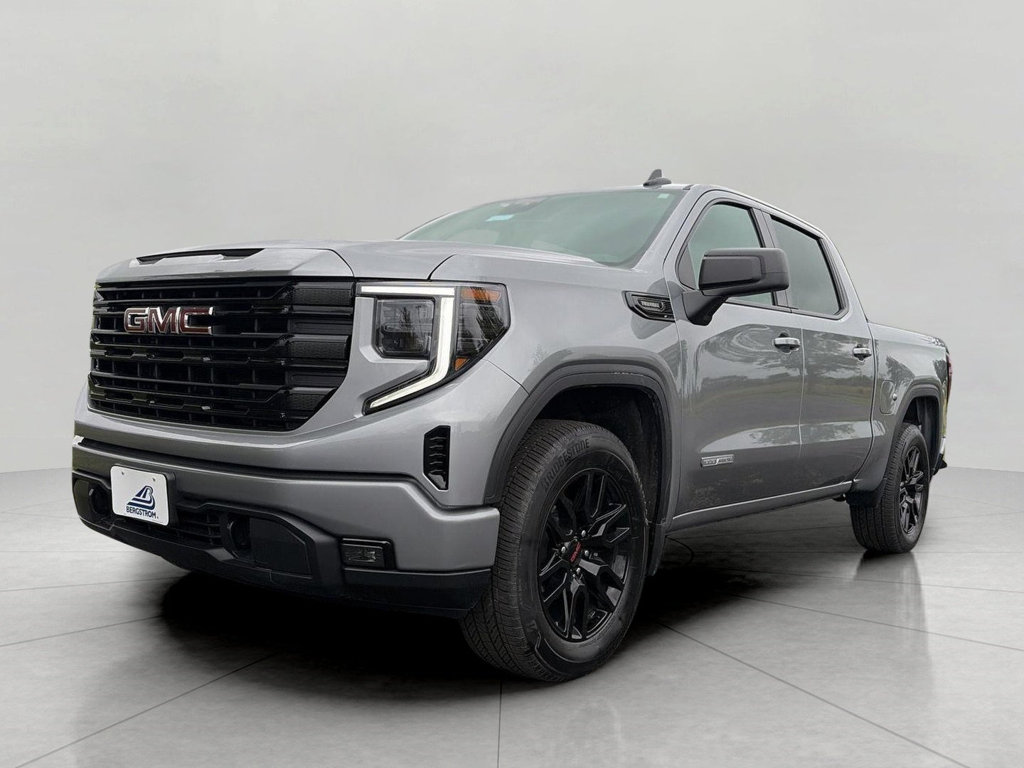 2026 GMC Sierra 1500 4WD Crew Cab 147 Elevation w/3VL