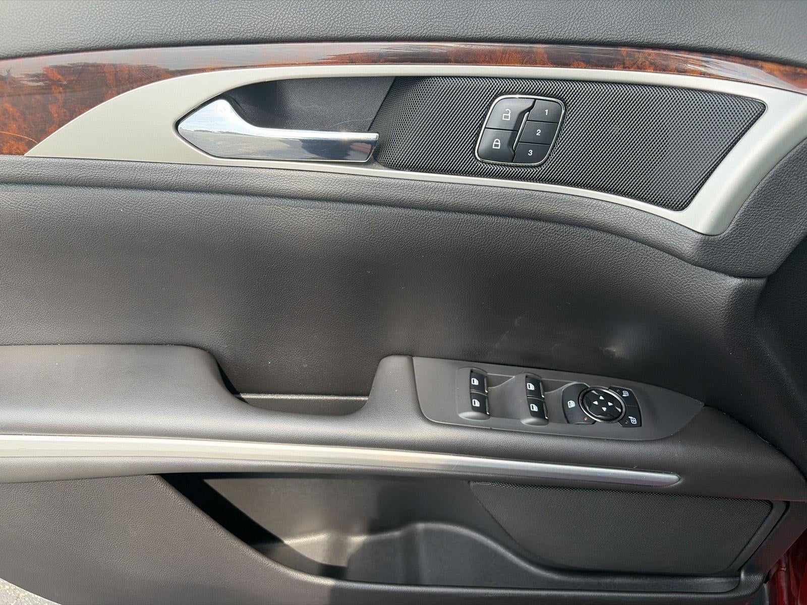 2014 Lincoln MKZ 4dr Sdn AWD