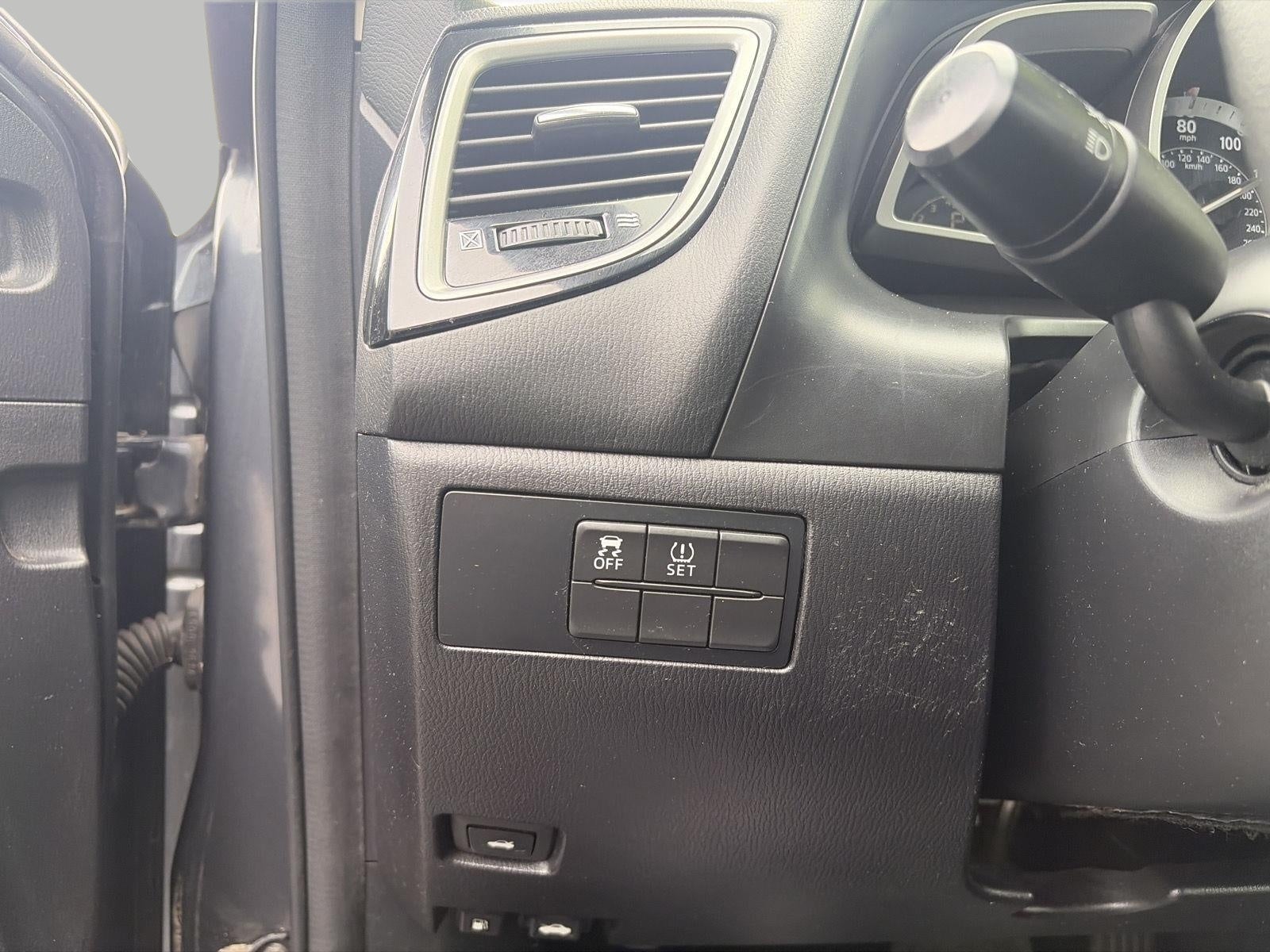 2015 Mazda Mazda3 4dr Sdn Auto i Sport