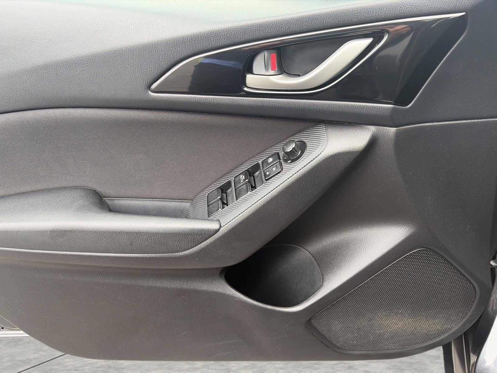2015 Mazda Mazda3 4dr Sdn Auto i Sport
