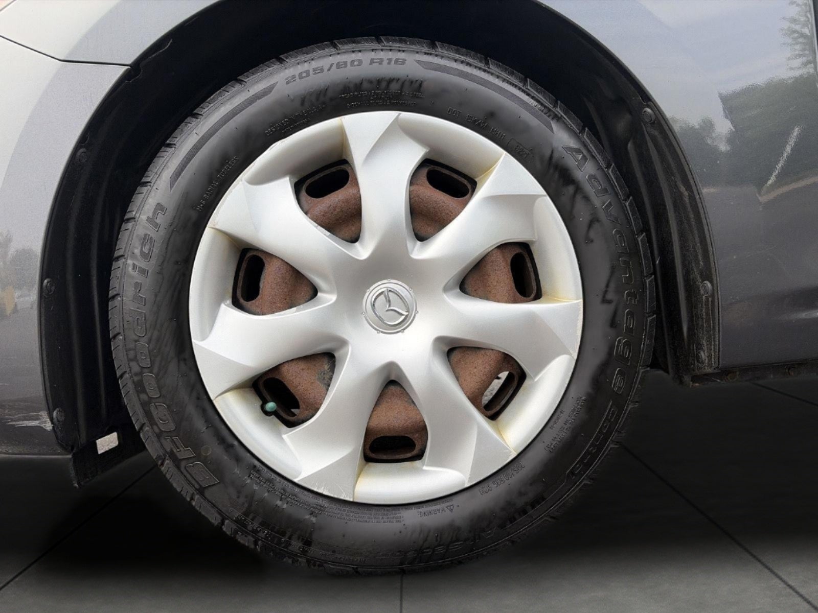 2015 Mazda Mazda3 4dr Sdn Auto i Sport
