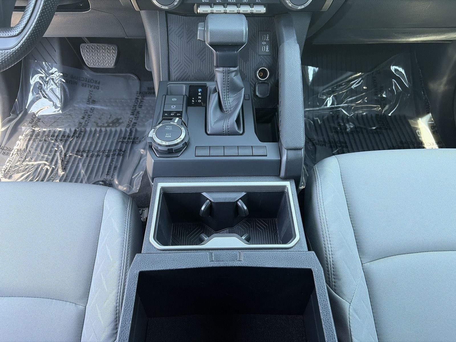 2024 Toyota TACOMA 4WD SR5