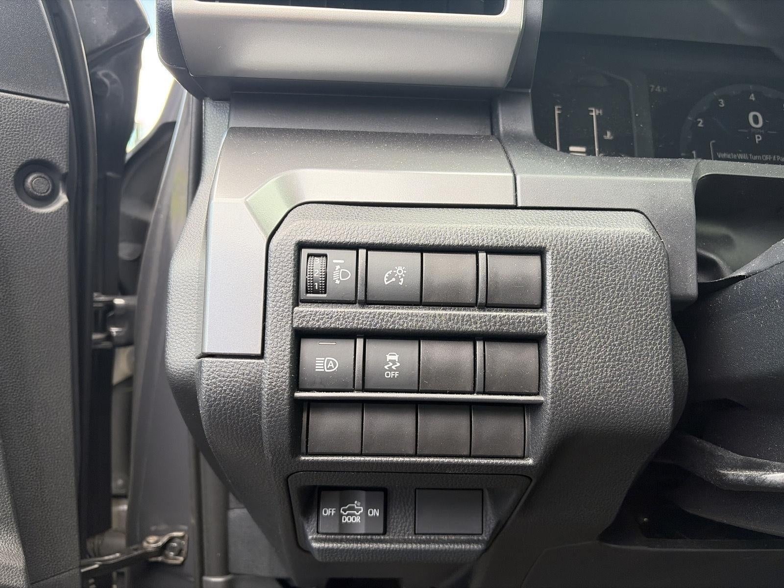 2024 Toyota TACOMA 4WD SR5