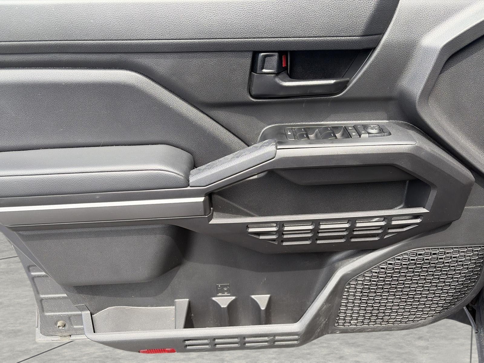 2024 Toyota TACOMA 4WD SR5