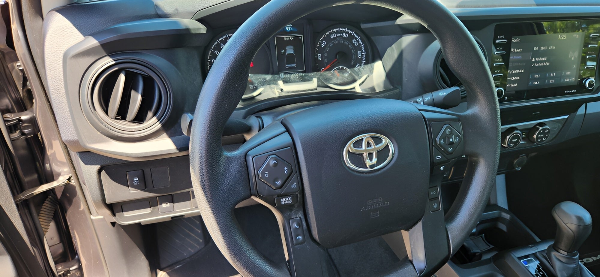 2022 Toyota Tacoma 2WD SR Access Cab 6' Bed I4 AT