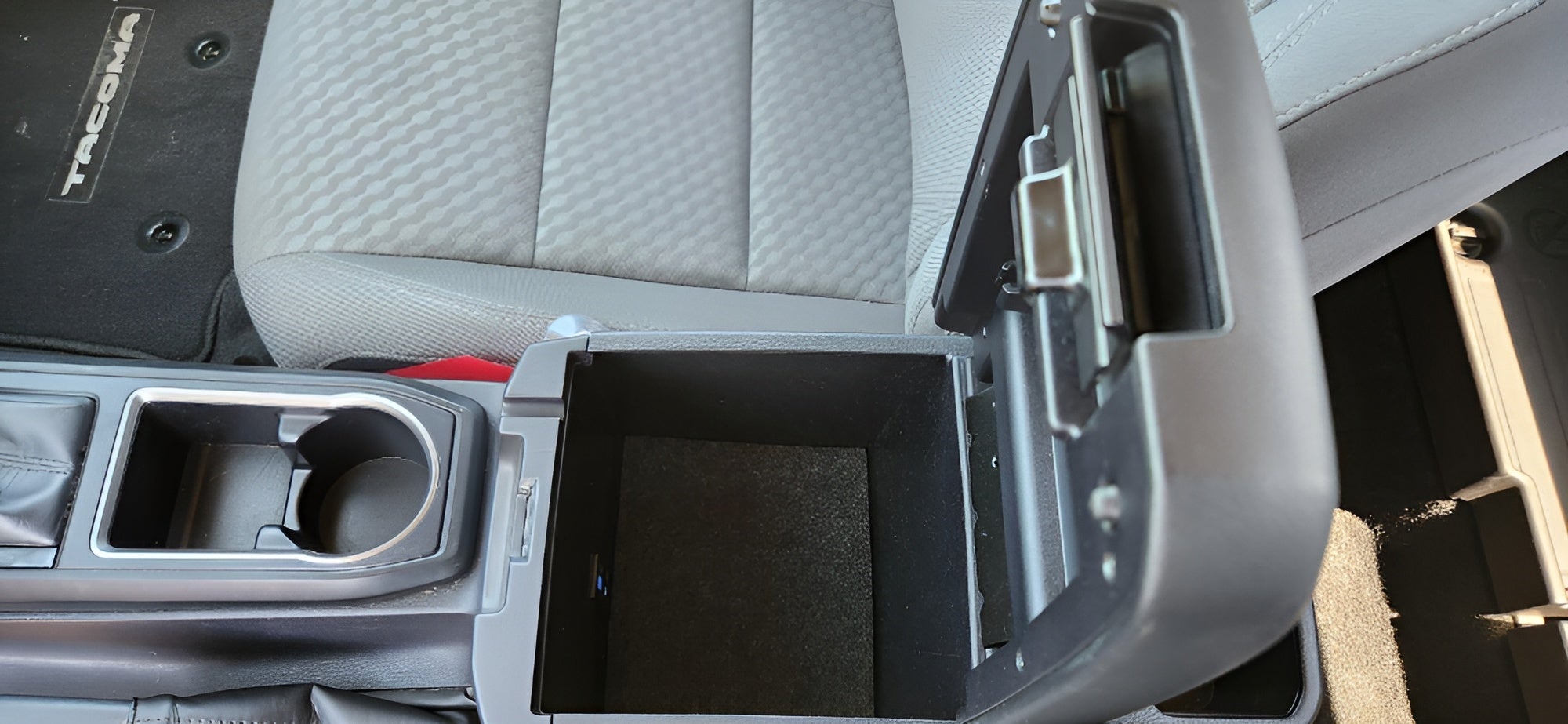 2022 Toyota Tacoma 2WD SR Access Cab 6' Bed I4 AT