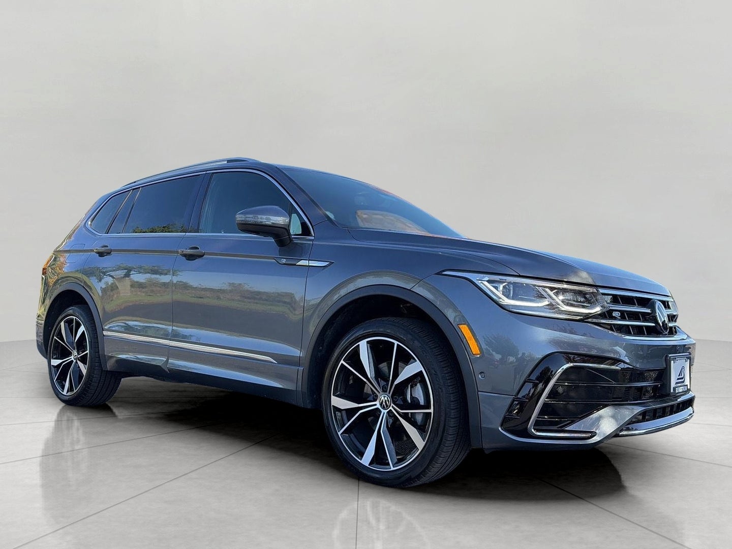 2024 Volkswagen Tiguan SEL R-LINE