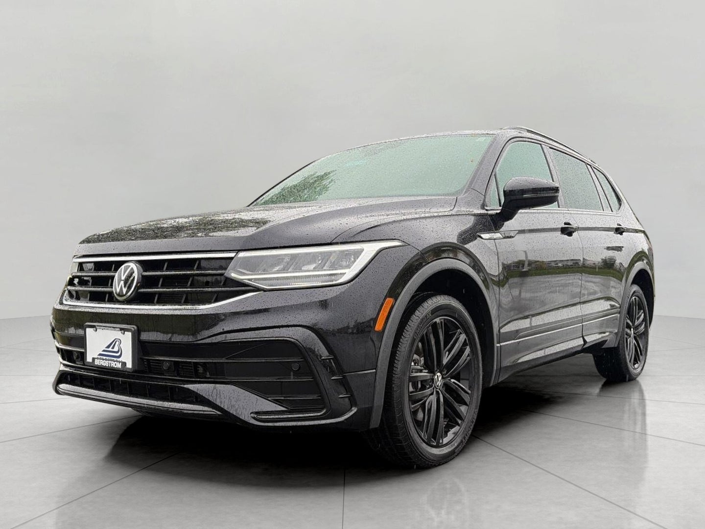 2022 Volkswagen Tiguan 2.0T SE R-Line Black 4MOTION