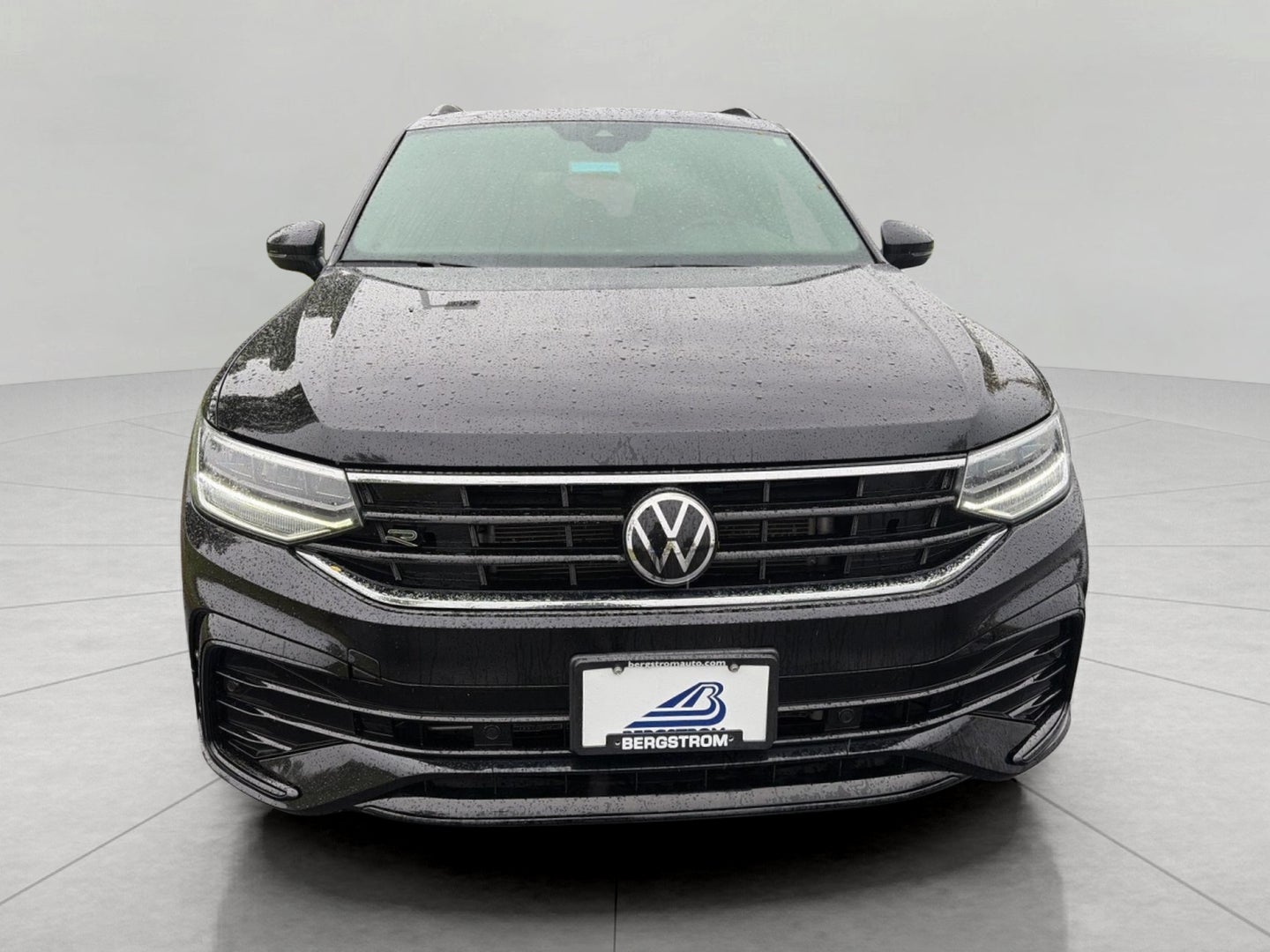 2022 Volkswagen Tiguan 2.0T SE R-Line Black 4MOTION