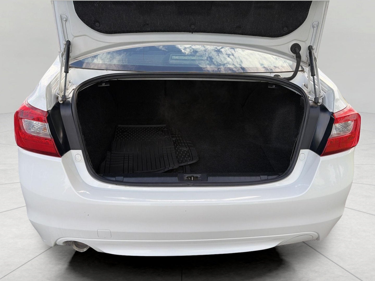 2015 Subaru Legacy 4dr Sdn 2.5i Premium