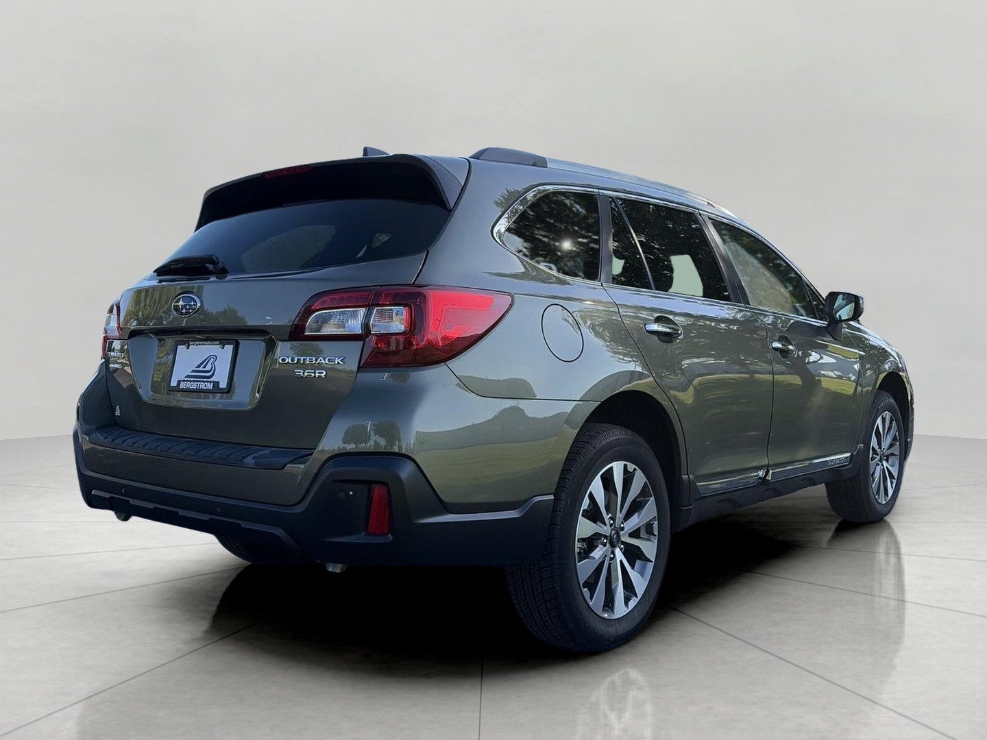 2019 Subaru Outback 3.6R Touring