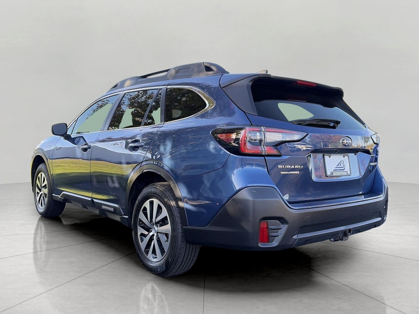 2022 Subaru Outback Premium CVT