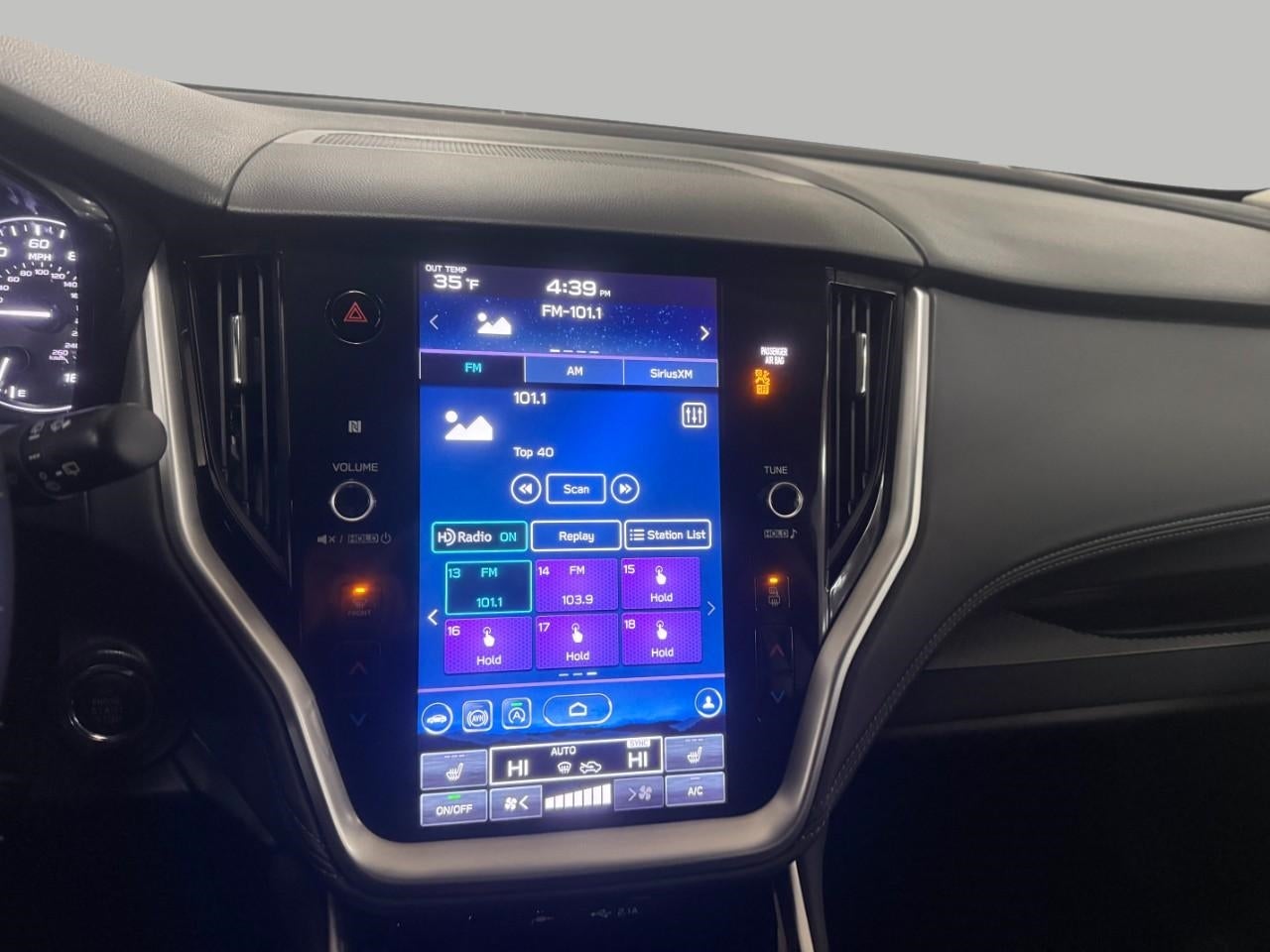 2022 Subaru Outback Premium CVT