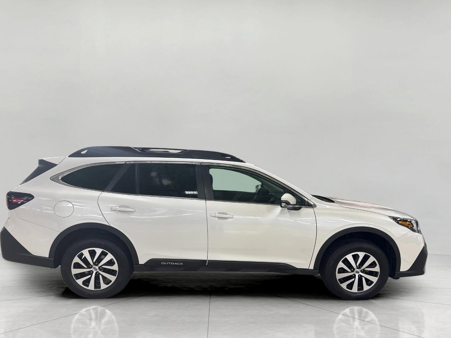 2022 Subaru Outback Premium CVT