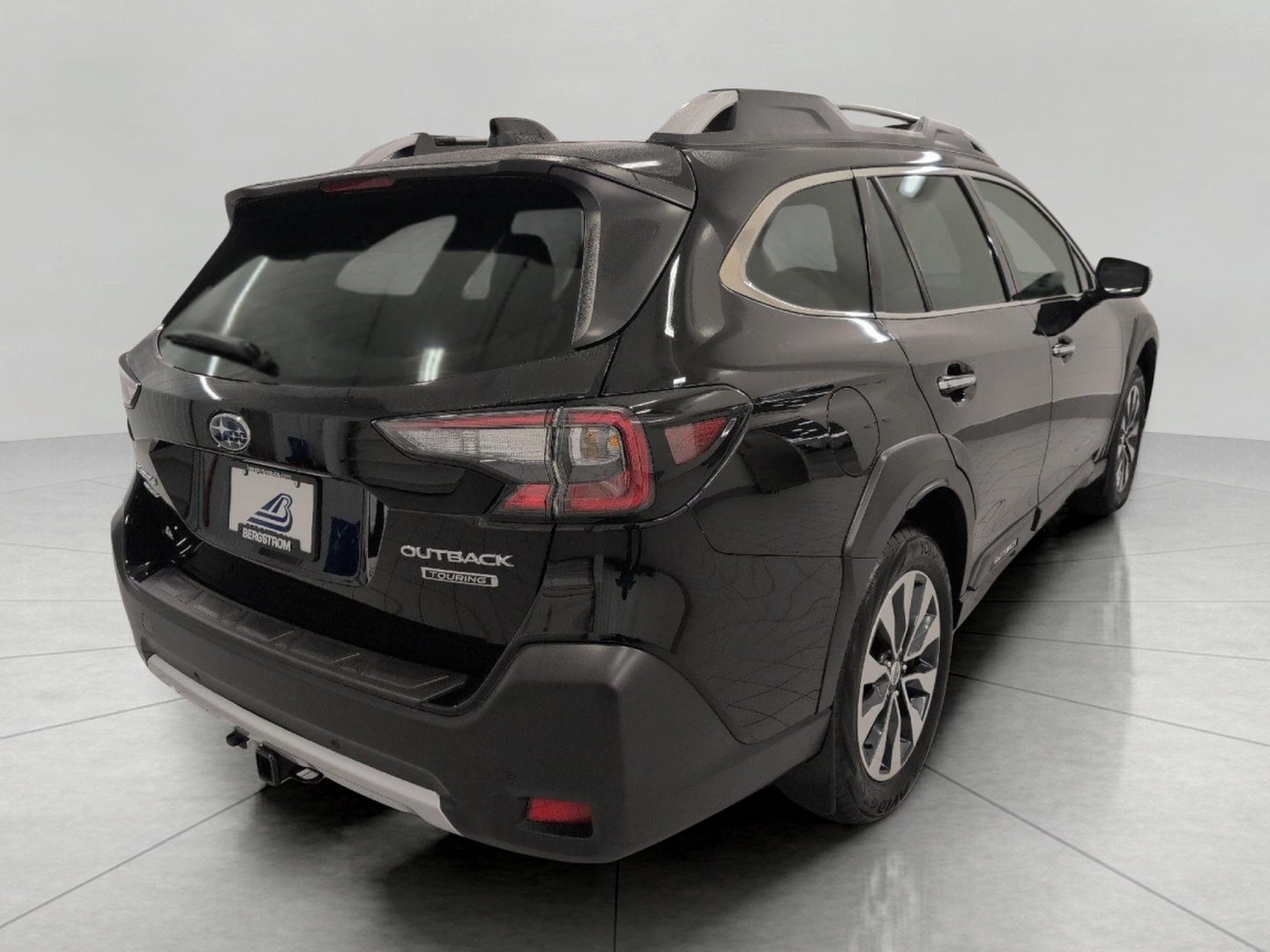 2025 Subaru Outback Touring AWD