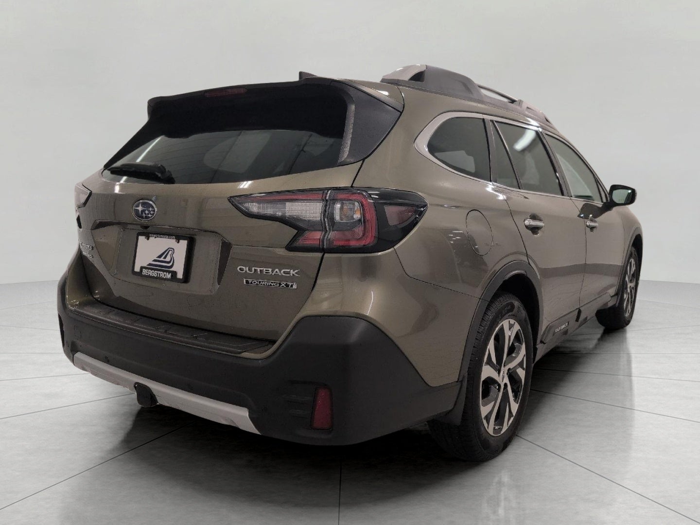 2022 Subaru Outback Touring XT CVT