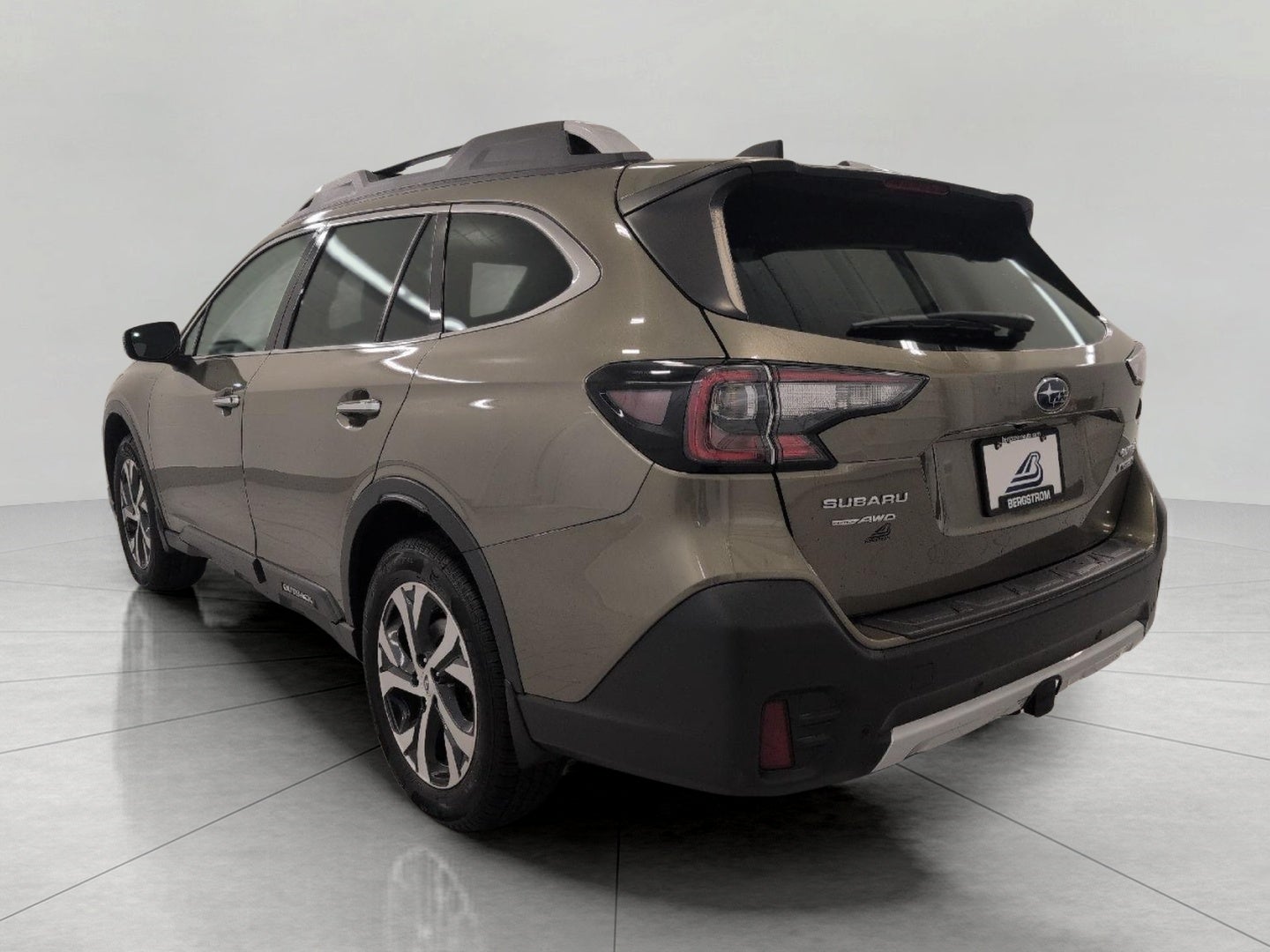 2022 Subaru Outback Touring XT CVT