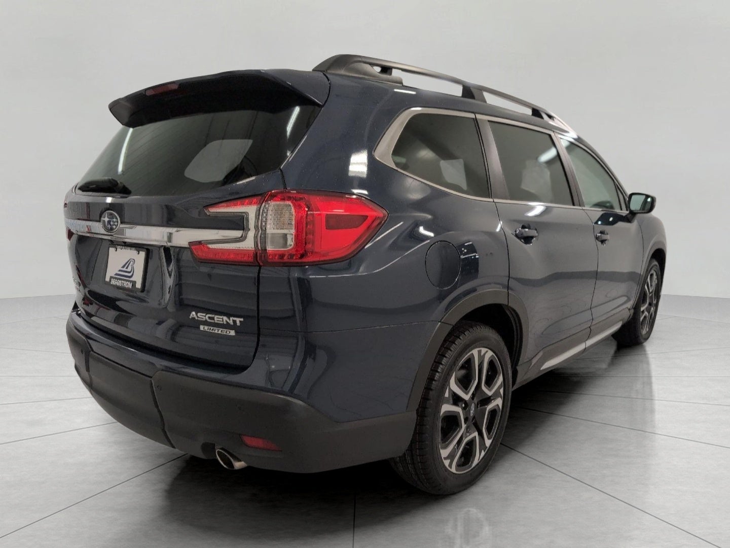 2023 Subaru Ascent Limited 8-Passenger