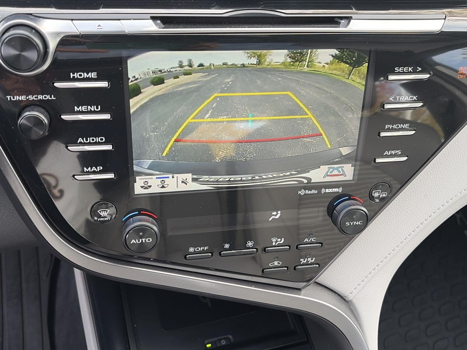 2020 Toyota Camry Hybrid SE CVT