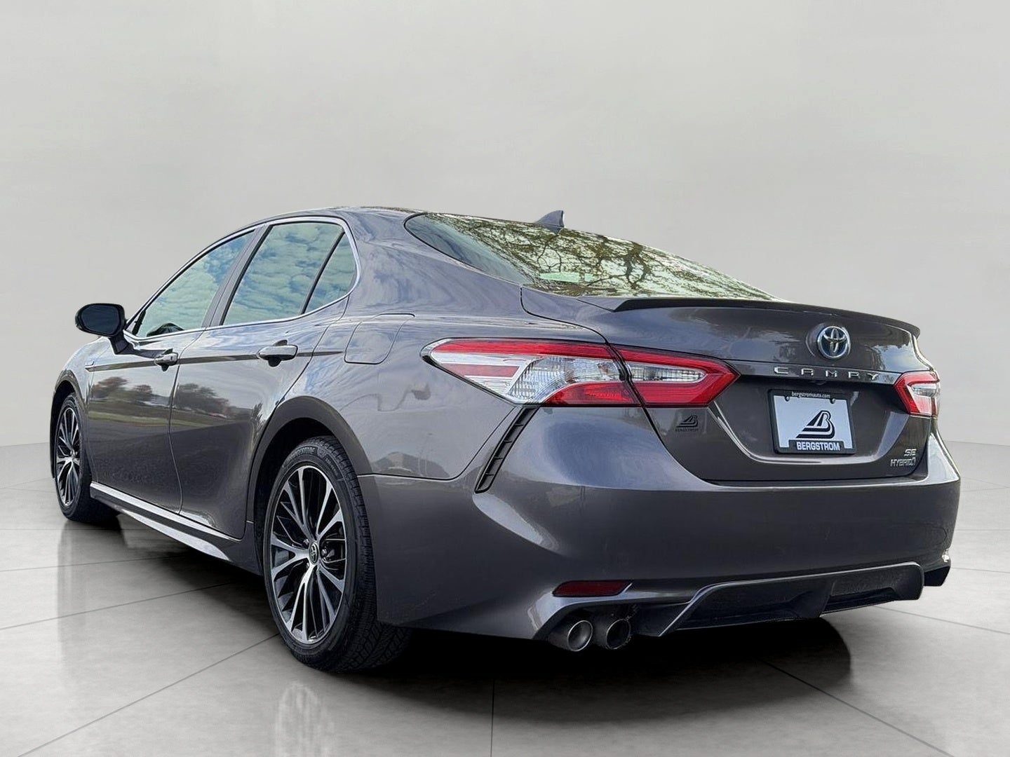 2020 Toyota Camry Hybrid SE CVT