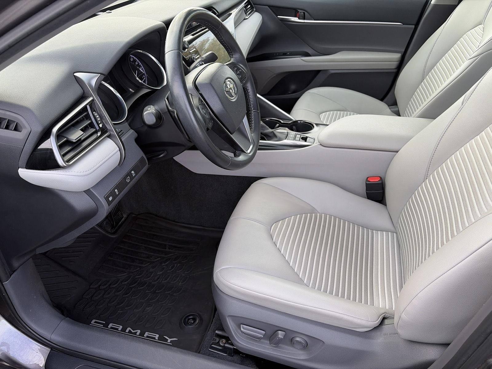 2020 Toyota Camry Hybrid SE CVT