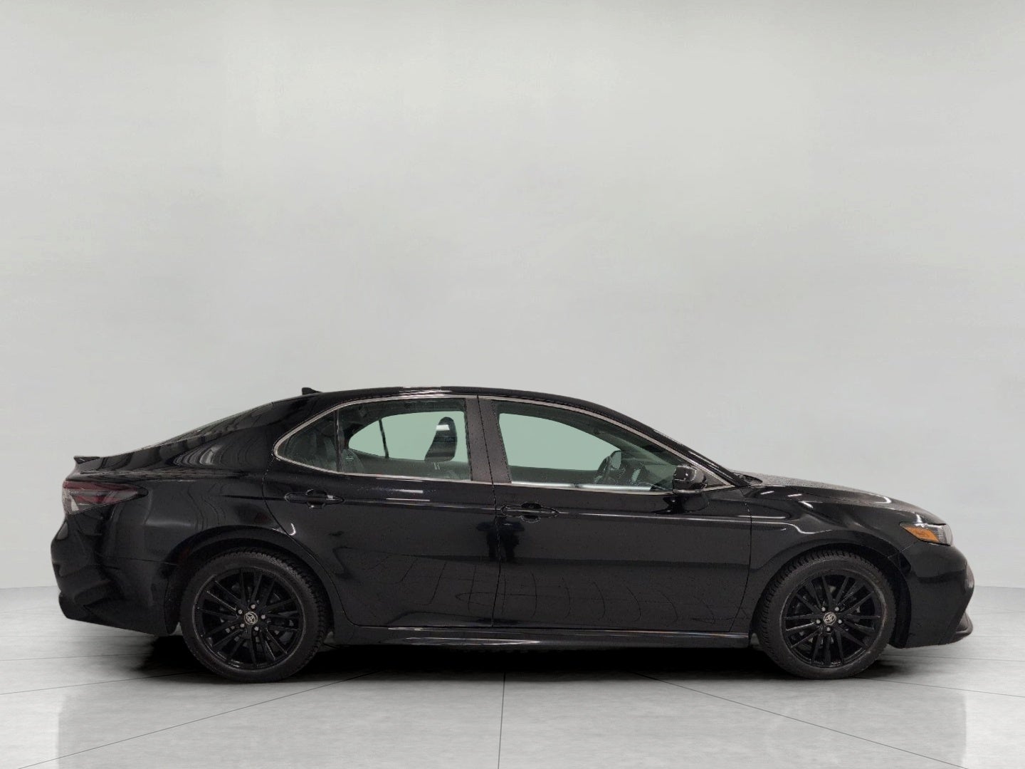 2022 Toyota Camry SE Auto AWD