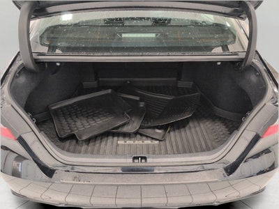 2022 Toyota Camry SE Auto AWD