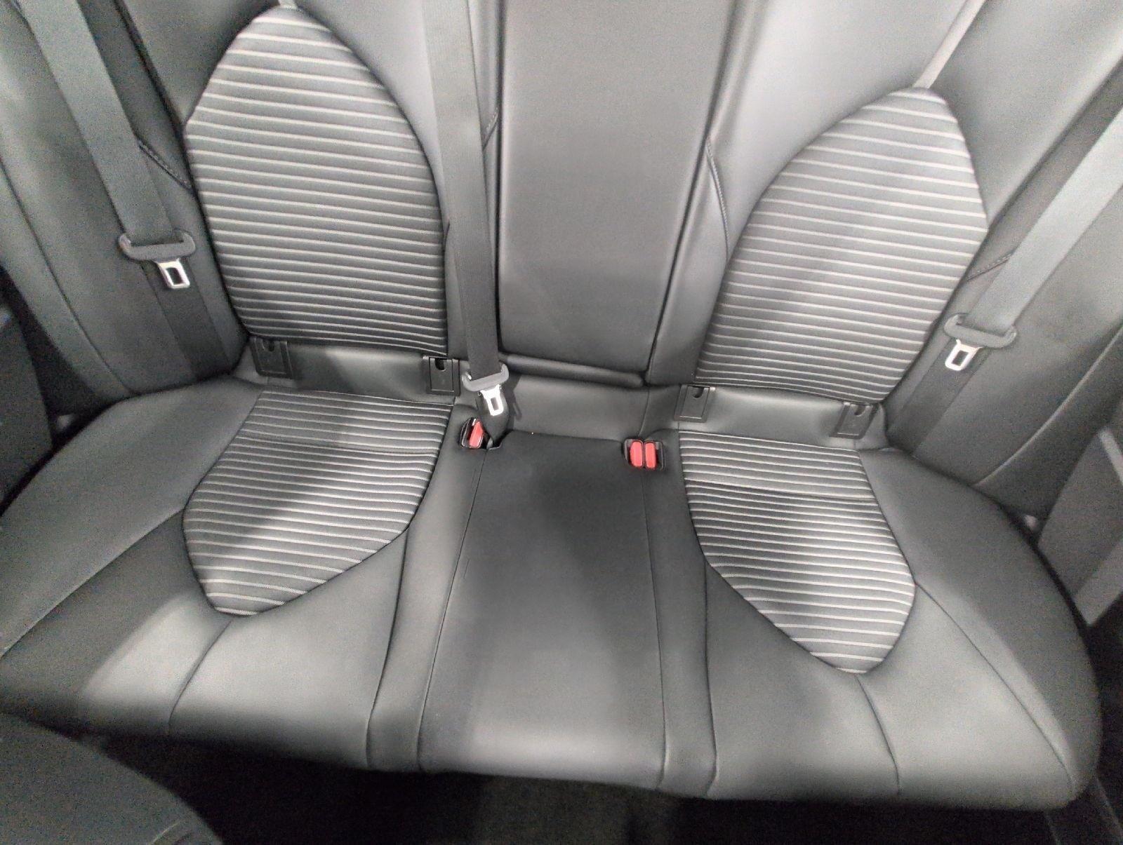 2022 Toyota Camry SE Auto AWD