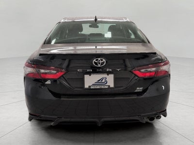 2022 Toyota Camry SE Auto AWD
