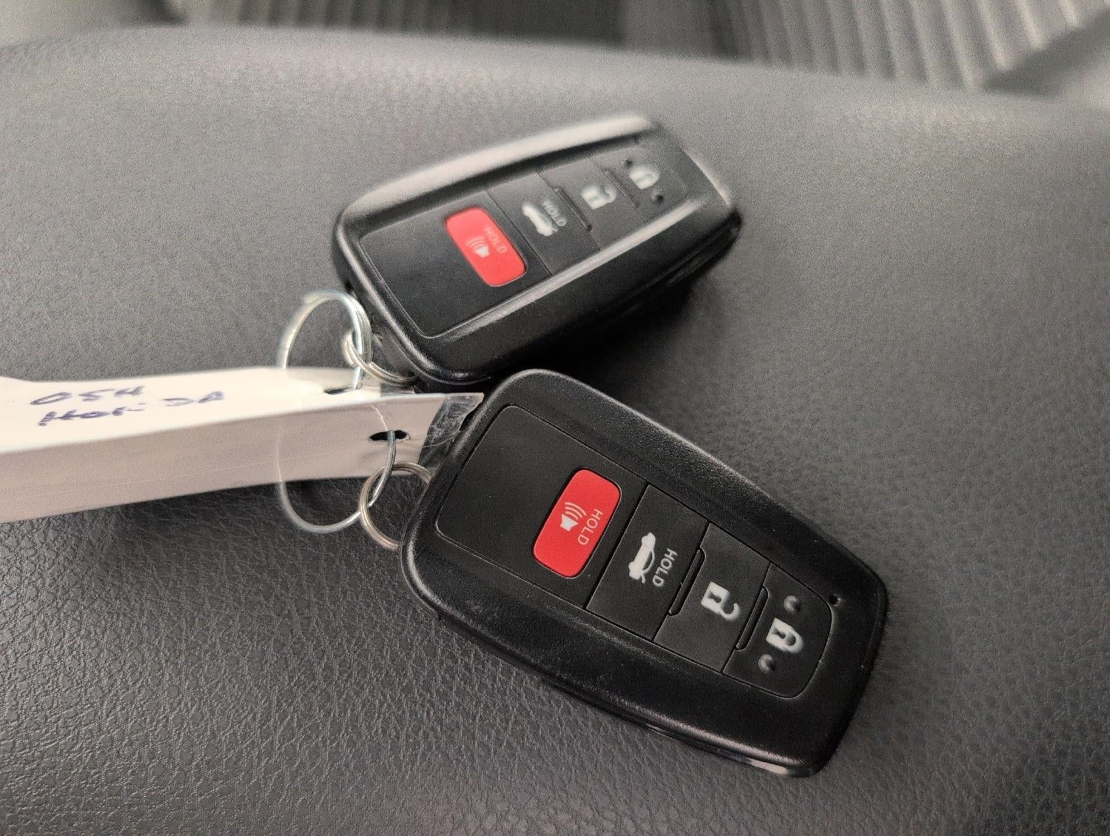 2022 Toyota Camry SE Auto AWD