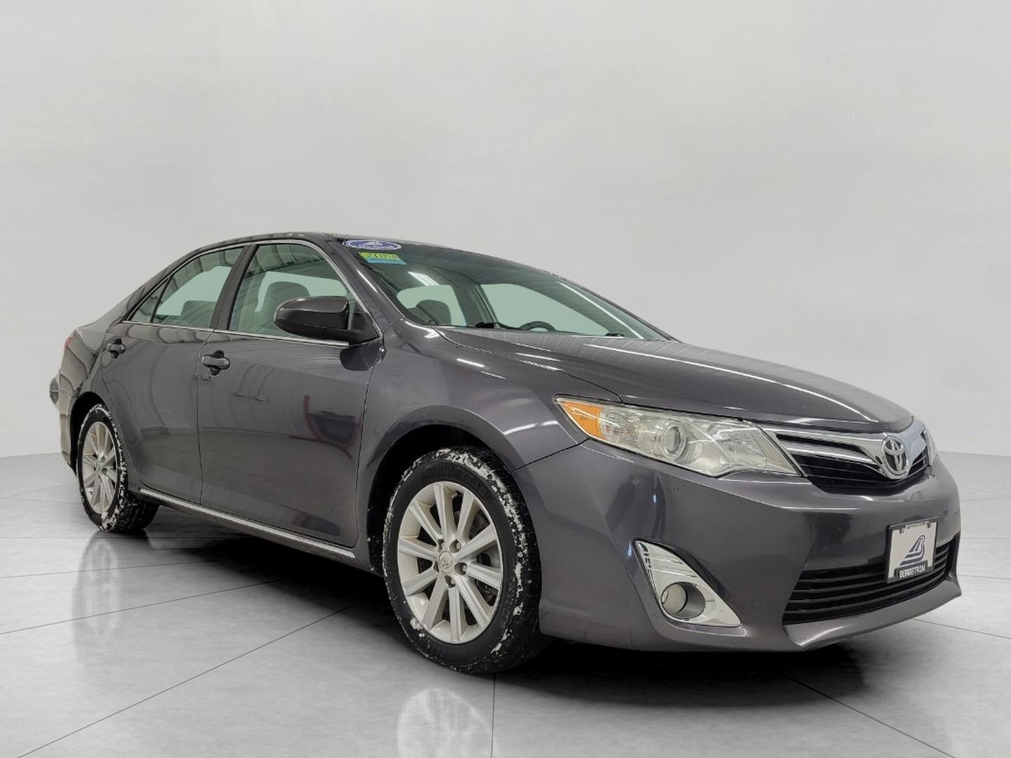 2012 Toyota Camry 4dr Sdn I4 Auto XLE
