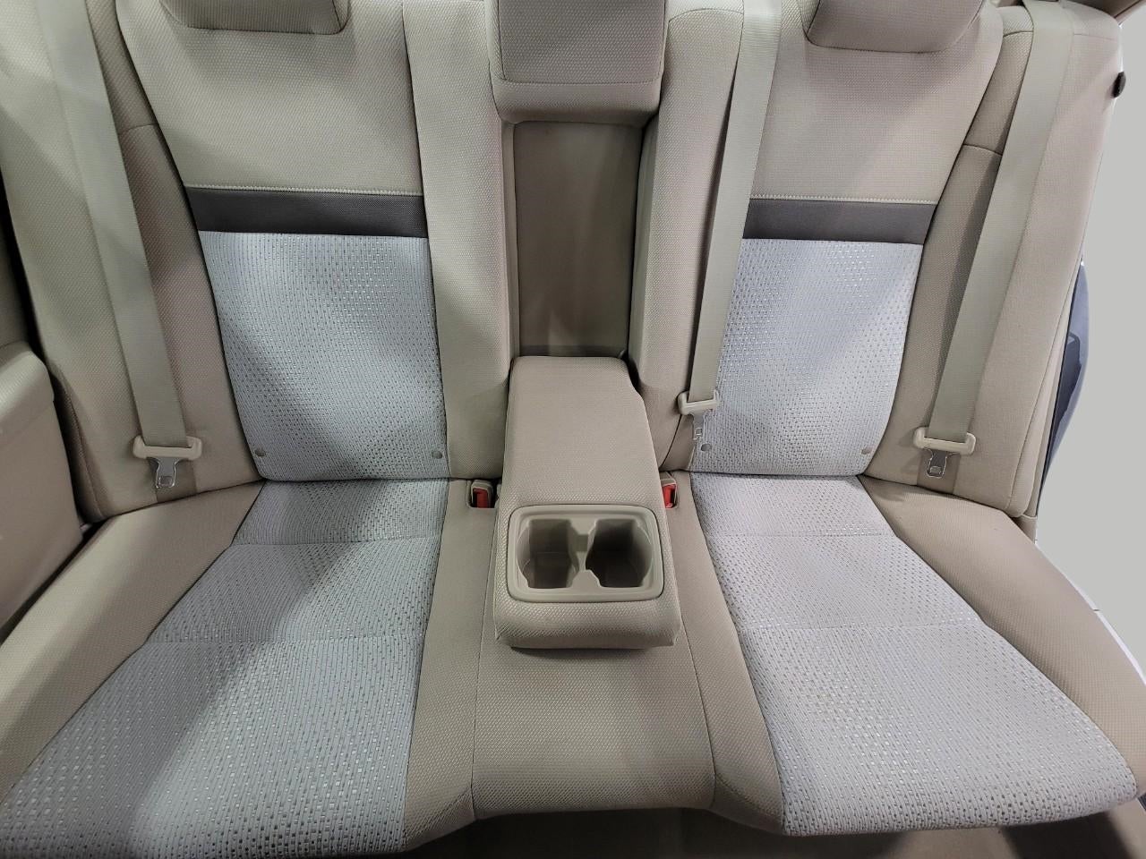 2012 Toyota Camry 4dr Sdn I4 Auto XLE