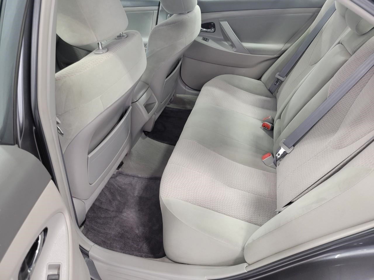2010 Toyota Camry 4dr Sdn I4 Auto