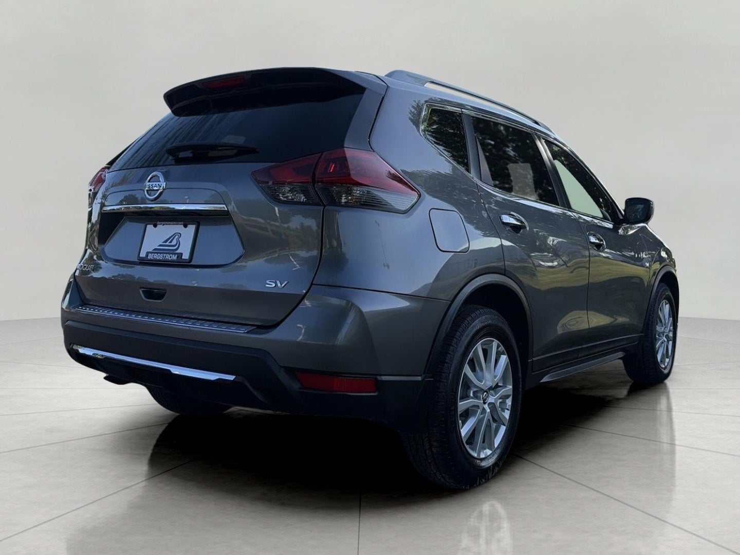 2018 Nissan Rogue FWD SV