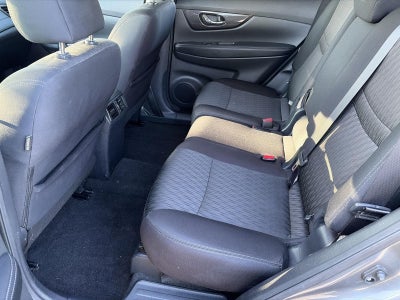 2018 Nissan Rogue FWD SV