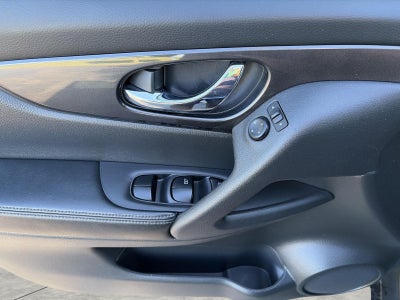 2018 Nissan Rogue FWD SV