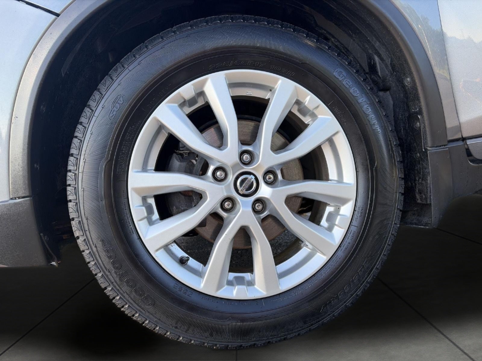 2018 Nissan Rogue FWD SV