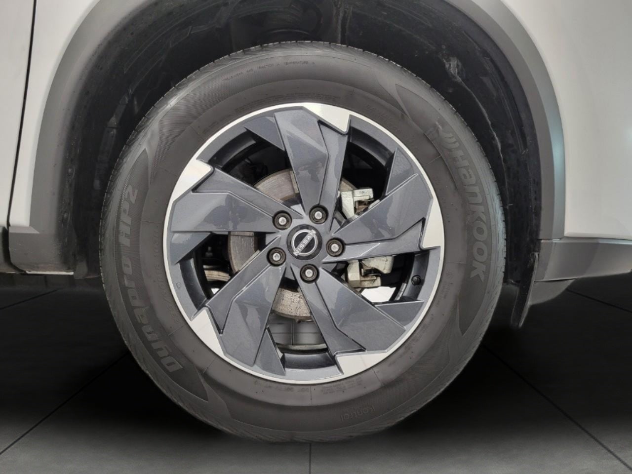 2025 Nissan Rogue AWD SV