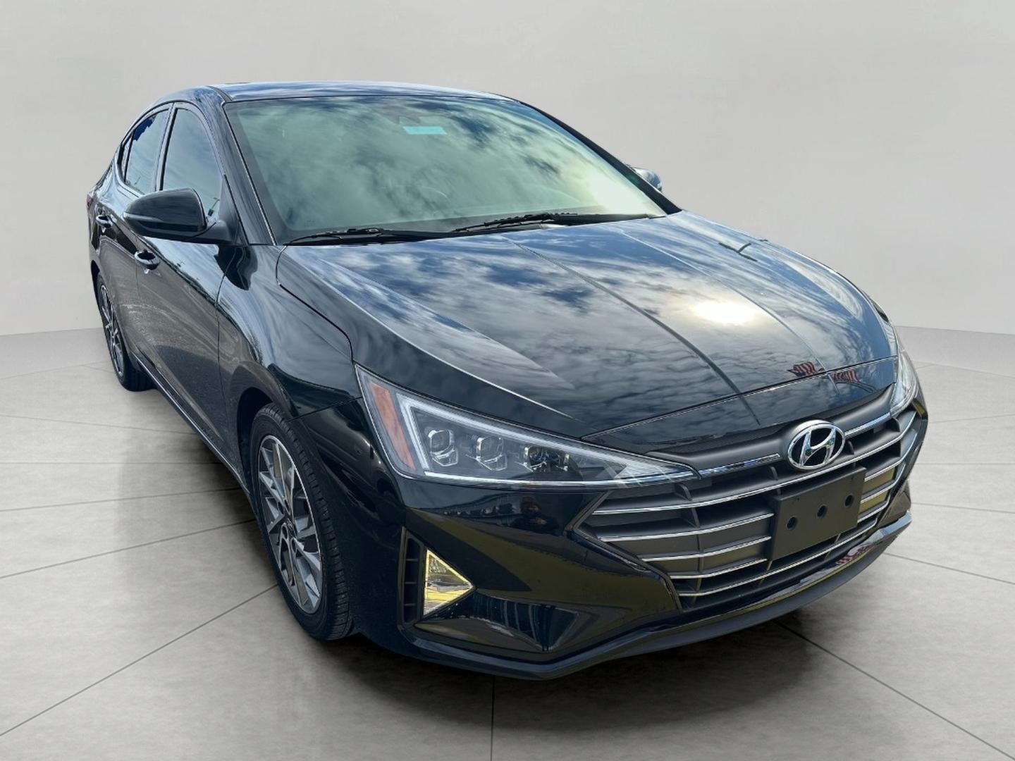 2020 Hyundai Elantra Limited IVT
