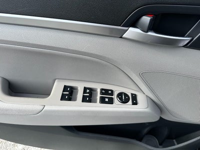 2020 Hyundai Elantra Limited IVT