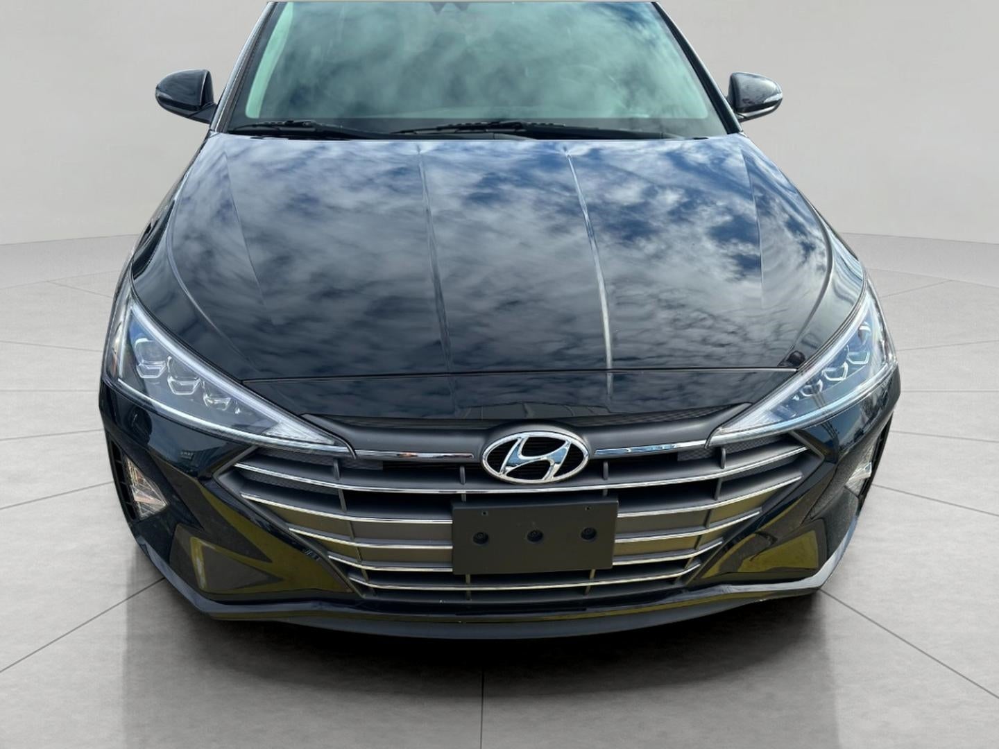 2020 Hyundai Elantra Limited IVT