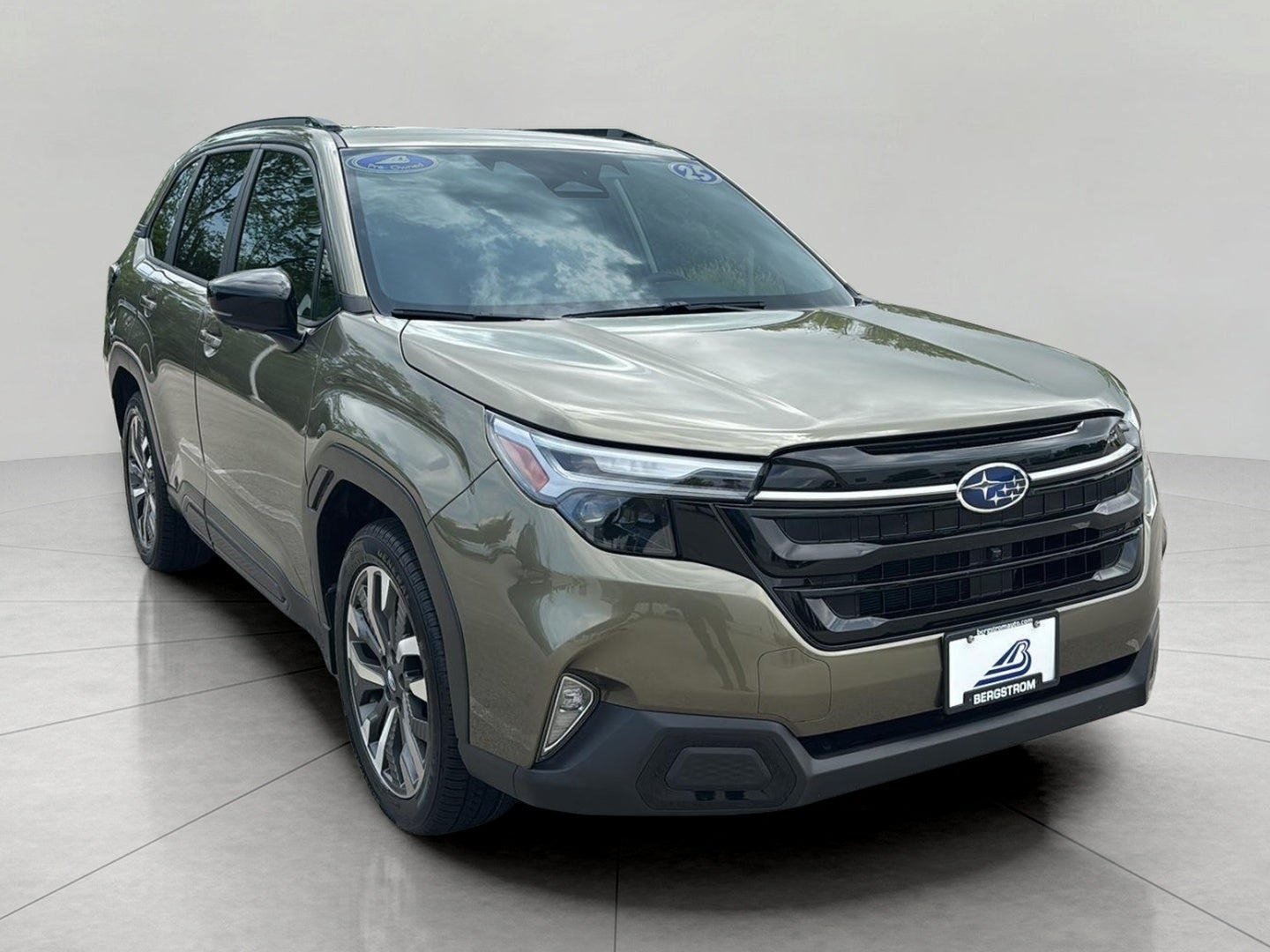 2025 Subaru Forester Touring AWD
